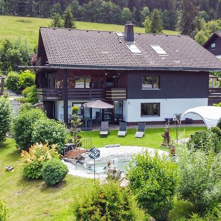 Haus Blattert - Neuglashuetten フェルトベルク エクステリア 写真
